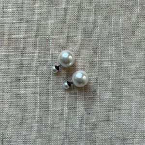 Classic Pearl Studs